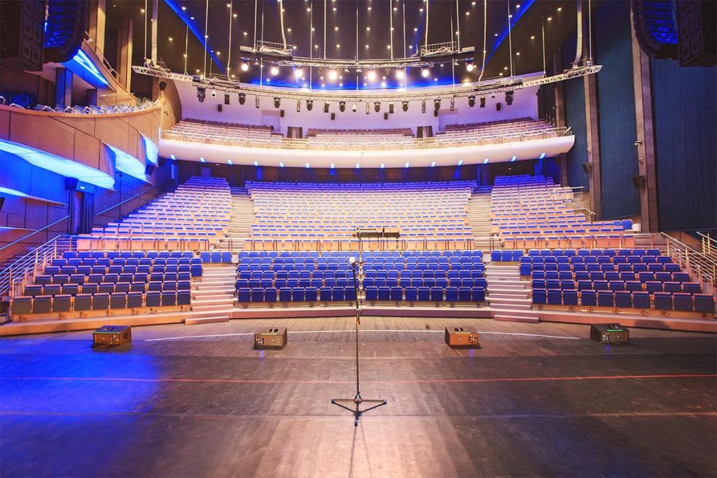 Концертный зал Янтарь-холл