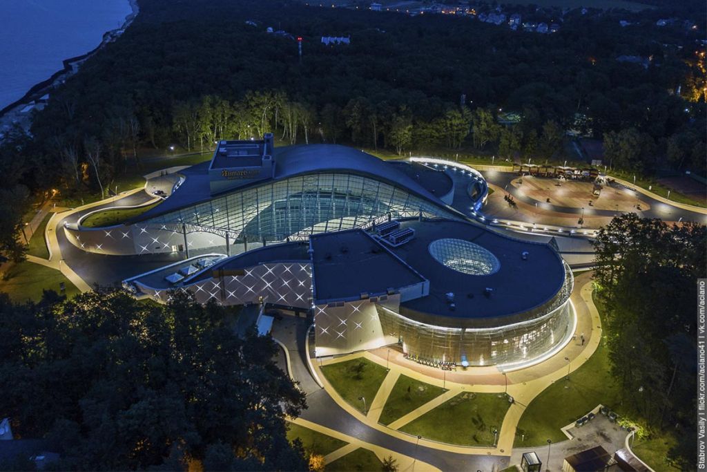 Ночной Янтарь-холл